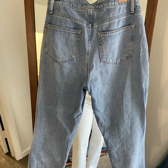 PAIGE Light Blue Straight Ankle Jeans - Picture 2 of 4